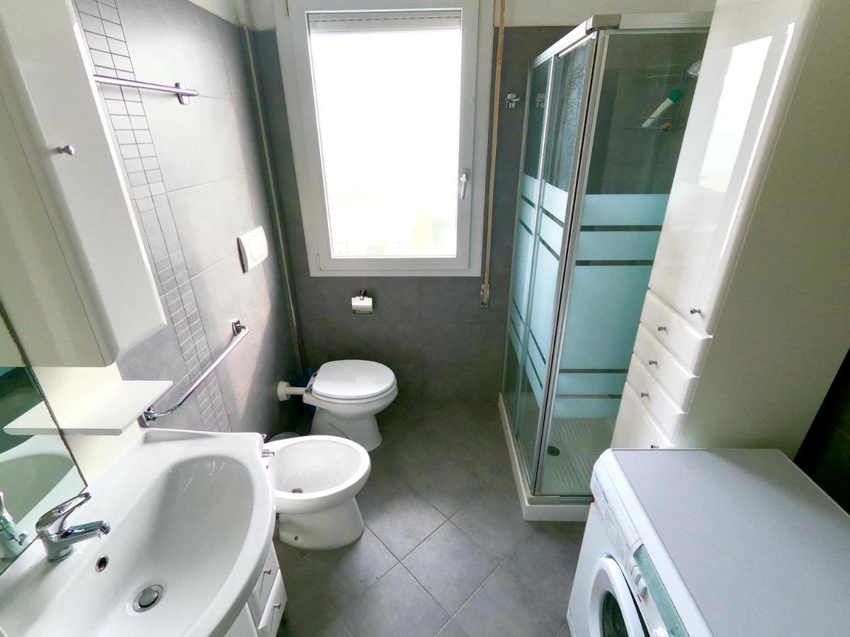 Appartamento Fronte Mare Stupenda Terrazza Piramide Lido Carraro Immobiliare *